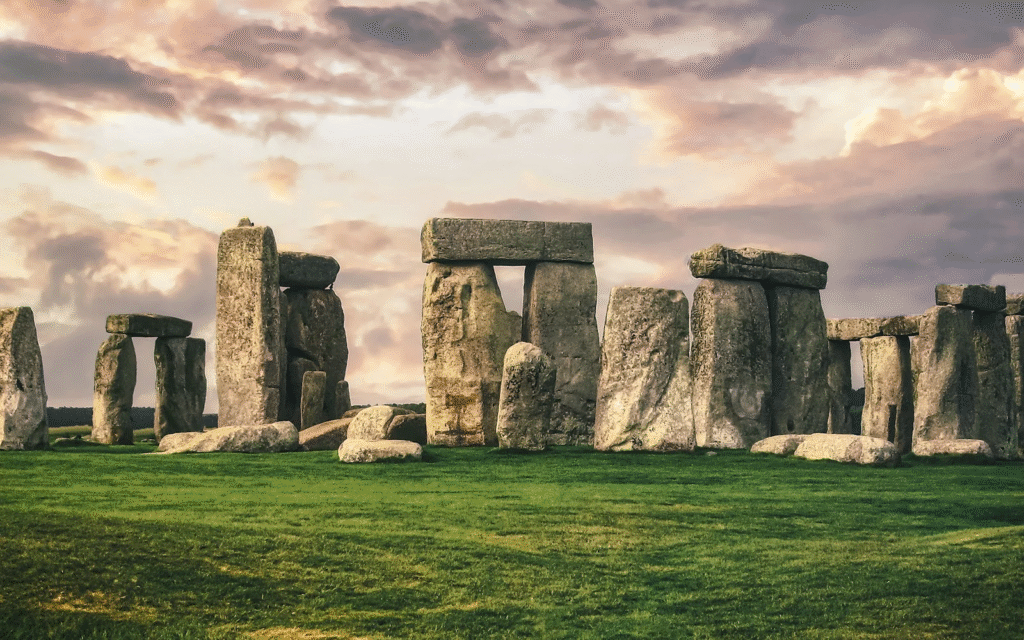 Heathrow to Stonehenge Airport Transfer