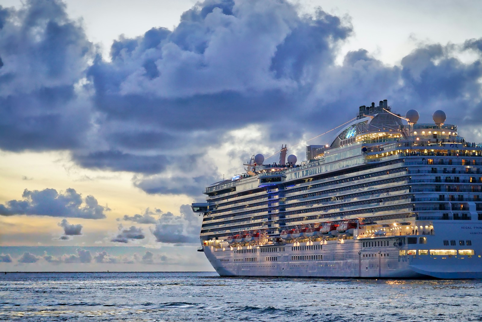 Heathrow to Cruise Port Taxi Transfer